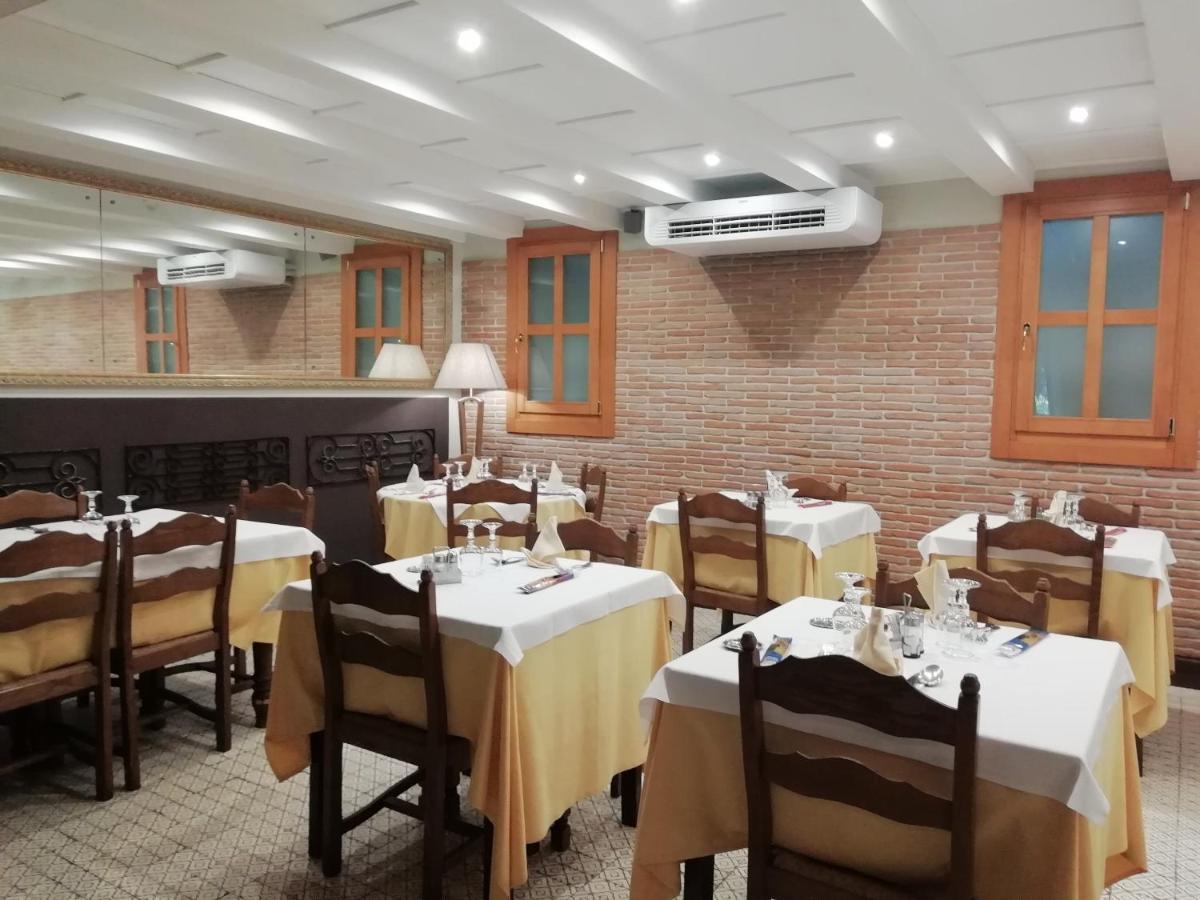 Albergo Ristorante Leon D'Oro Este Ngoại thất bức ảnh