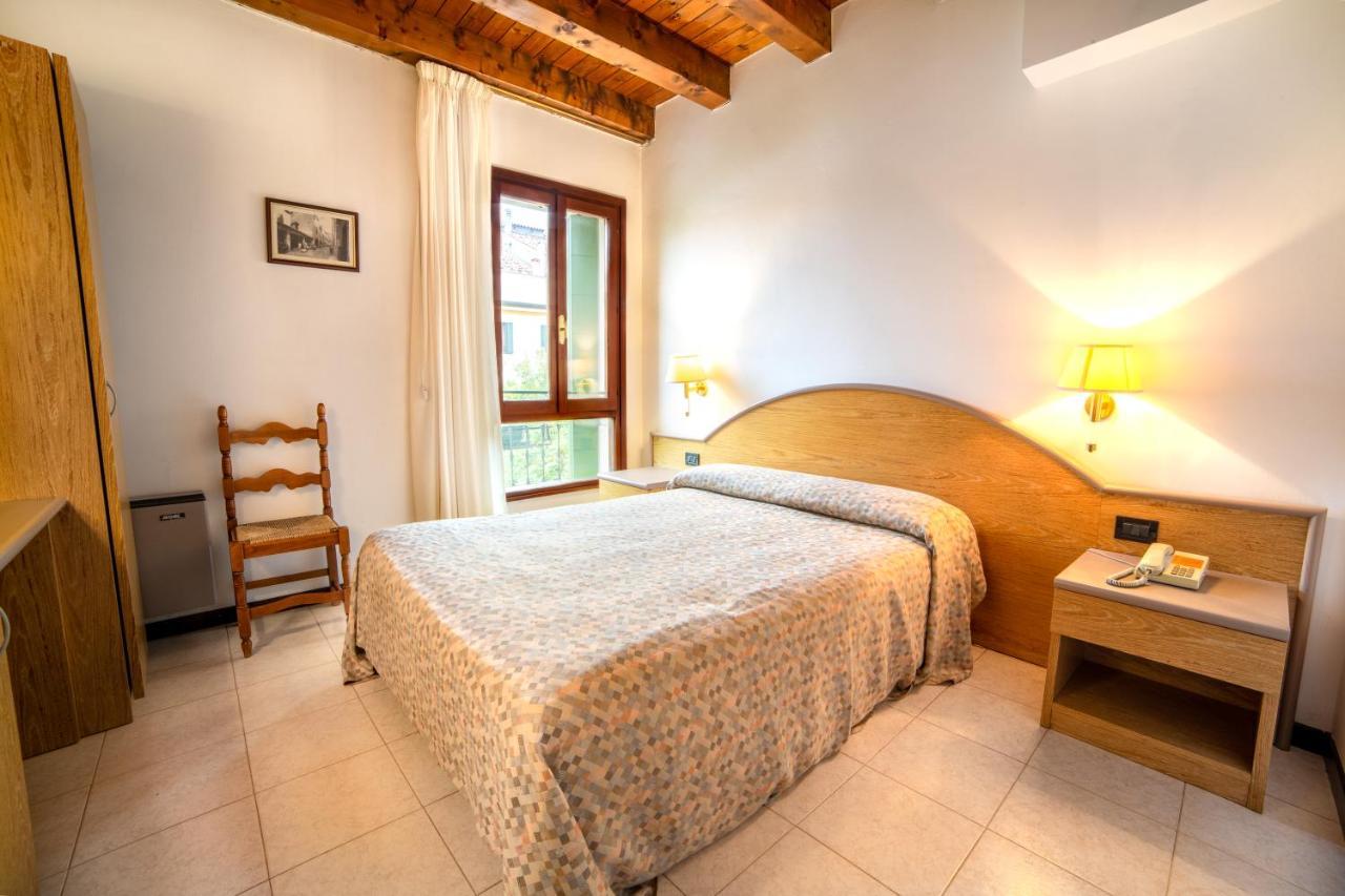 Albergo Ristorante Leon D'Oro Este Ngoại thất bức ảnh